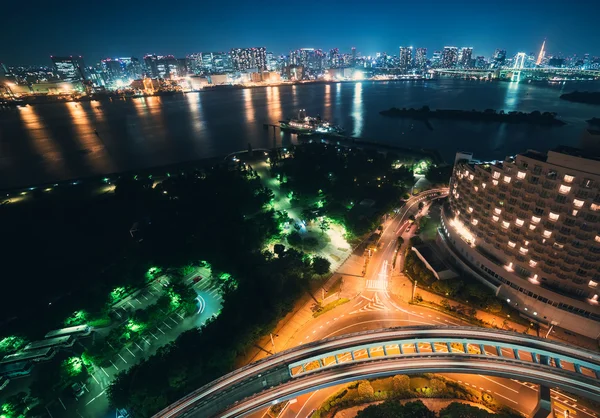 东京湾和交通与市中心的背景 — 图库照片