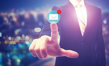 E-posta kutsal kişilerin resmi vasıl işaret eden işadamı