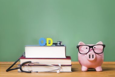 Doktor Optometri Od Tema pembe kumbara ile