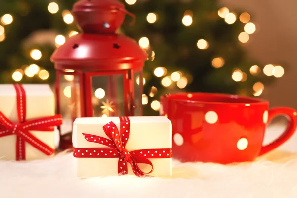 Caixas de presente de Natal à noite — Fotografia de Stock