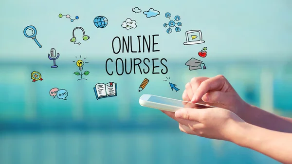 Online Courses concept with smartphone — Stock Photo, Image