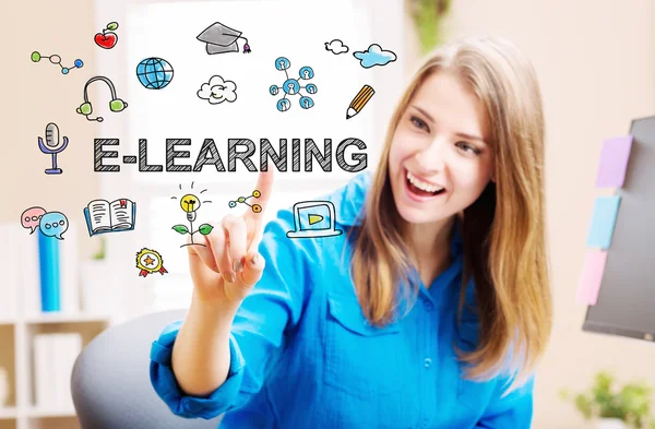 Concetto di e-learning con giovane donna — Foto Stock