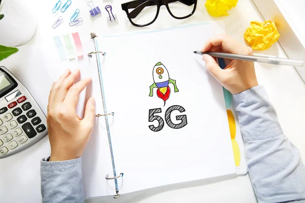 Kişi çizim 5g kavramı — Stok fotoğraf