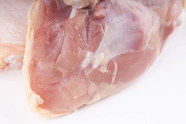 Hafif arka planda çiğ tavuk eti. diyet yemeği