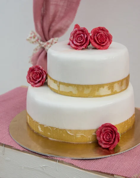 Homemade sweet delicious cake — Stock Photo, Image