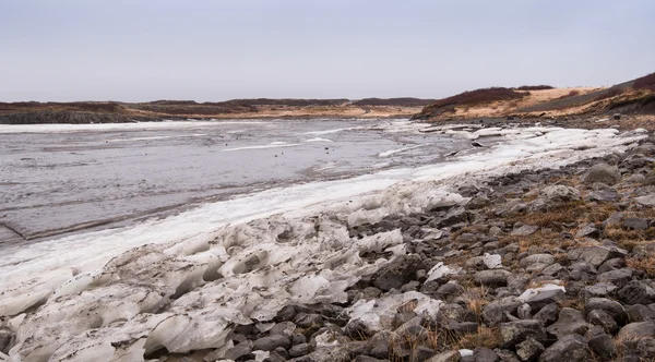 İzlanda'daki buz donmuş göl — Stok fotoğraf