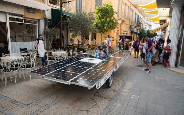 Automóviles con energía solar — Foto de Stock