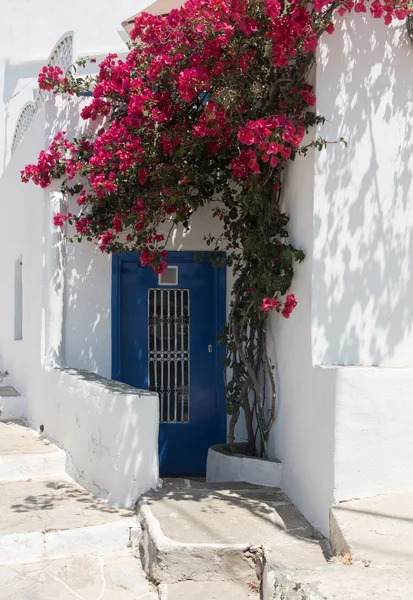 Sifnos grekiska ön hus entré — Stockfoto