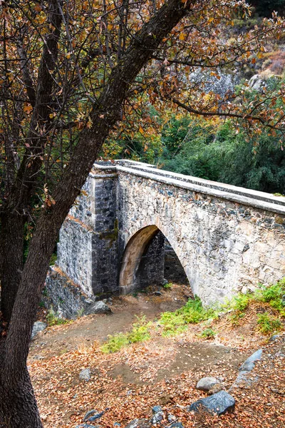 Ancient ruins of a watermill in autumn. Kalopanayiotis village, Cyprus — Stock Photo, Image