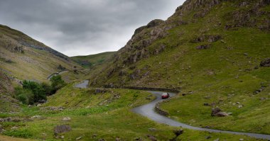 Lake District 'teki Honister Pass, İngiltere' deki Buttermere vadisine giden bir dağ geçididir.