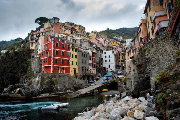 Malerisches Und Romantisches Dorf Manarola Mit Bunten Häusern Rande Der — Stockfoto