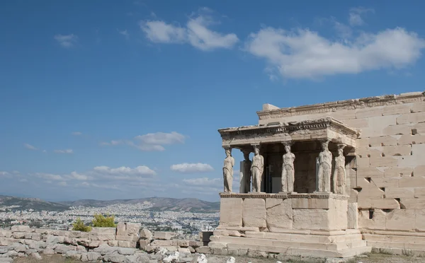 Templo de Erechtheion en la colina de la Acrópolis, Atenas Grecia . — Foto de Stock