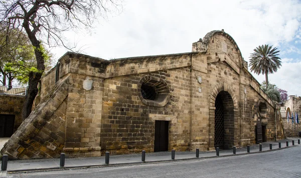 Monumento histórico de la puerta de Famagusta, Nicosia Chipre . —  Fotos de Stock