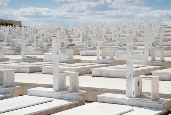 Pomnik cmentarz wojskowy w Nicosia, Cypr — Zdjęcie stockowe