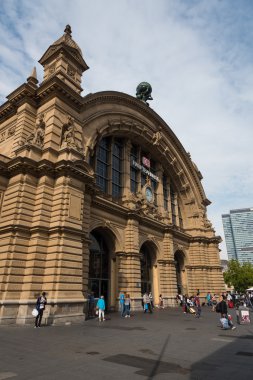 Frankfurt Ana Hauptbahnhof Tren istasyonuna
