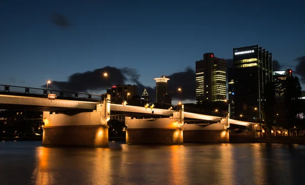 Skyline do distrito financeiro da cidade de Frankfurt, na Alemanha — Fotografia de Stock