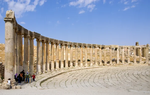 Jordan のジェラシュの有名な考古学的な都市の遺跡 — ストック写真