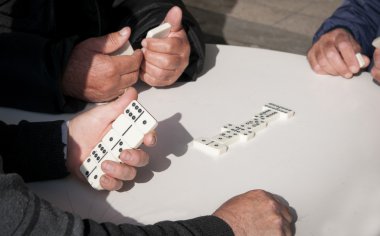 Domino eğlence için oyun oynayanlar