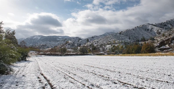 Взимку краєвид, Кіпр — стокове фото