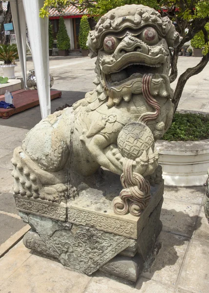 Lion statue — Stock Photo, Image