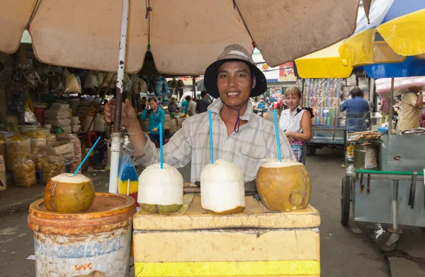 Vendedor de coco — Fotografia de Stock