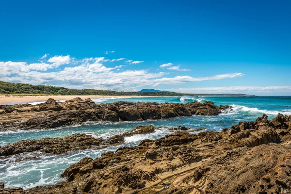 Skály na písečné pláži, západní Austrálie — Stock fotografie