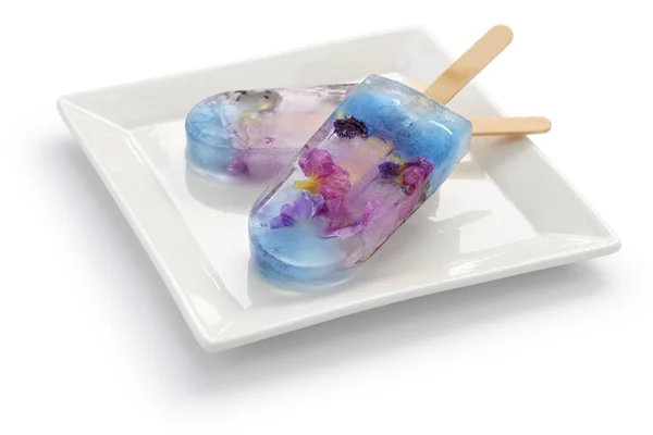 Helado de flores comestibles caseras, paleta — Foto de Stock