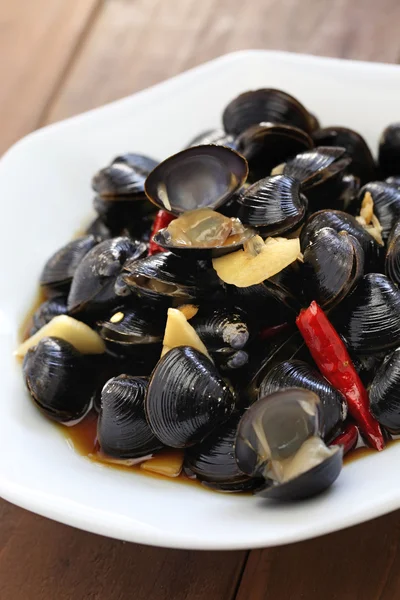 Sötvatten mussla ceviche, marinerade floden mussla, taiwan mat förrätt — Stockfoto