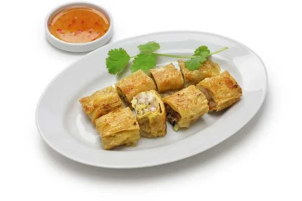 Gebakken garnalen tofu huid rollen — Stockfoto