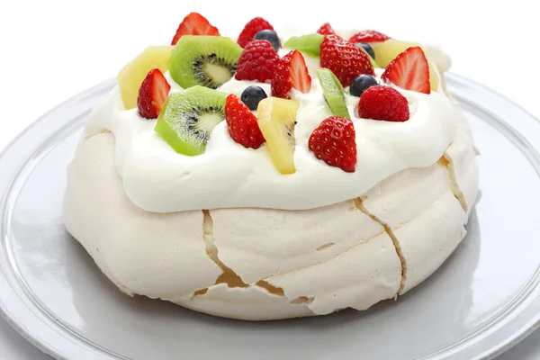 pavlova, meringue cake