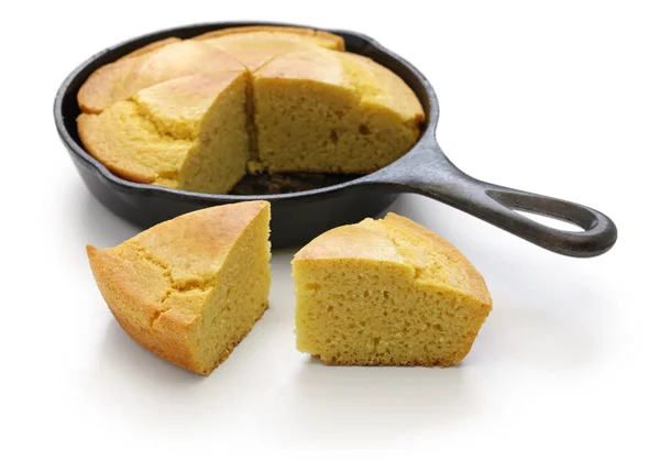 Házi cornbread serpenyőben, Dél-főzés — Stock Fotó