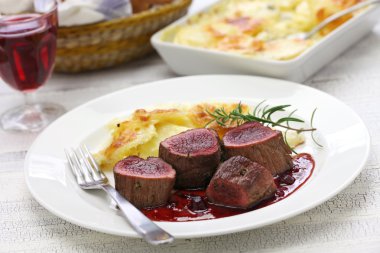 geyik eti biftek, geyik biftek