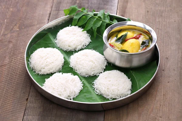 String násypky s vejce curry, Jižní indické kuchyně — Stock fotografie