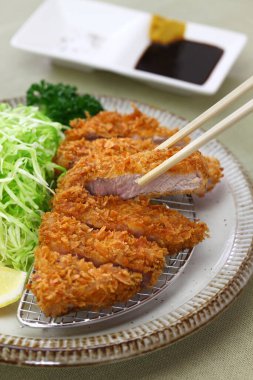 Tonkatsu, Japon domuz filetosu.
