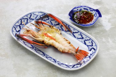 Kömürlü dev nehir karidesi, Tayland Ayutthaya mutfağı.