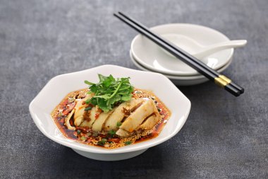 Tükürük tavuğu, ağız sulandıran tavuk, Çin sichuan mutfağı.