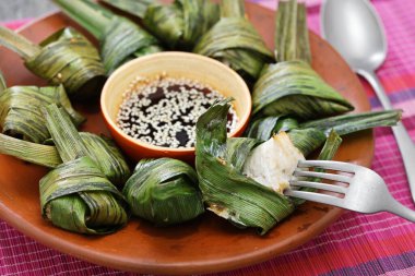 Gai hor bai toey, Thai pandan yaprağı tavuğu
