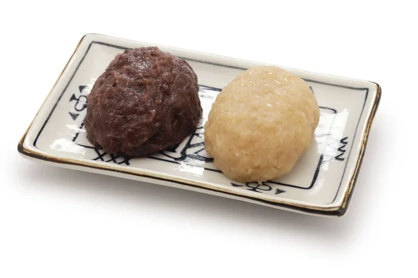 Ohagi Kohaku Riz Pilonné Recouvert Pâte Adzuki Rouge Blanche Sucrée — Photo