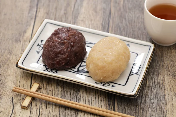 Kohaku Ohagi Arroz Machacado Cubierto Con Pasta Frijoles Adzuki Rojos —  Fotos de Stock