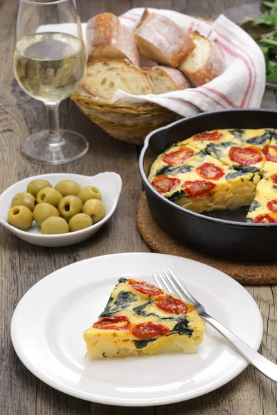 Frittata Tomate Espinaca Comida Italiana — Foto de Stock