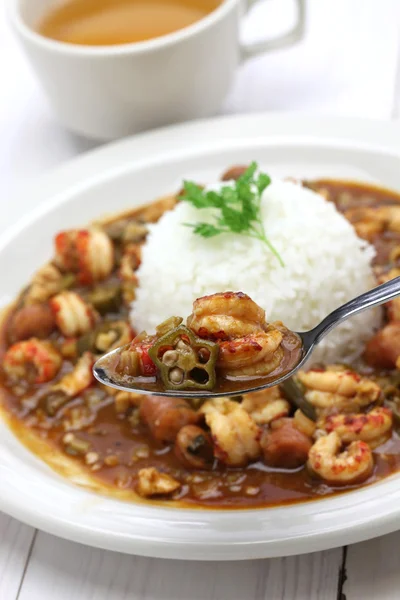 Gumbo à l'écrevisse, poulet et saucisse — Photo