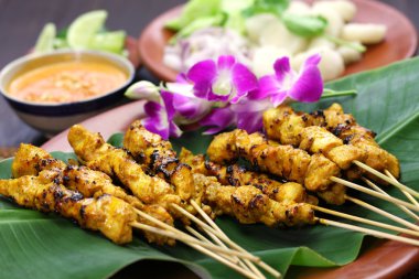 Tavuk satay Fıstık soslu, Endonezya şiş mutfağı