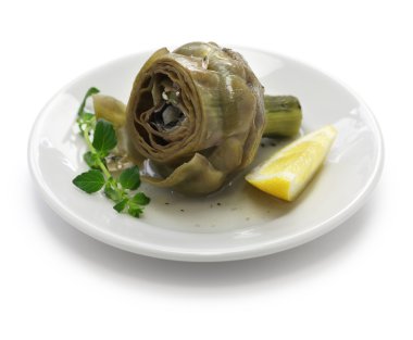 Carciofi alla Romana, Roma tarzını haşlanmış enginar