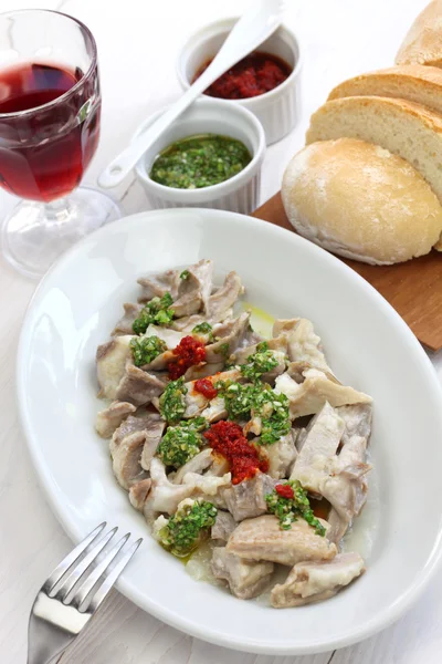 Lampredotto, gedünsteter vierter Magen der Kuh, italienisches Essen — Stockfoto