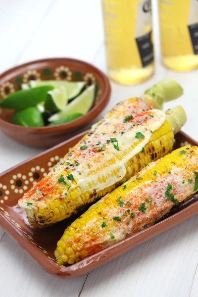 Mexikói grillezett kukorica, elote — Stock Fotó