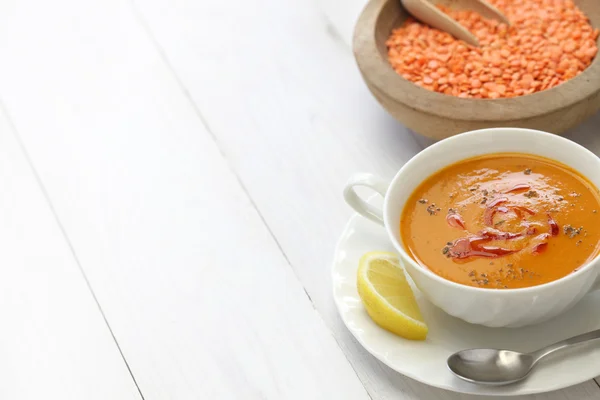 Red lentil soup, turkish cuisine — Stock Photo, Image
