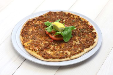 Lahmacun, pide