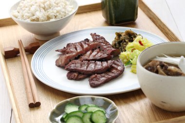 ızgara dana dil, Japon yemekleri
