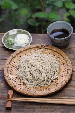 Soğuk buğday noodle, Japon yemekleri