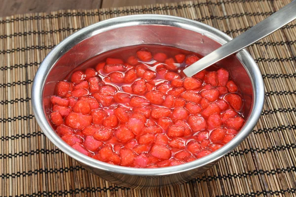 Tub tim krob, red ruby, thai dessert — Stock Photo, Image